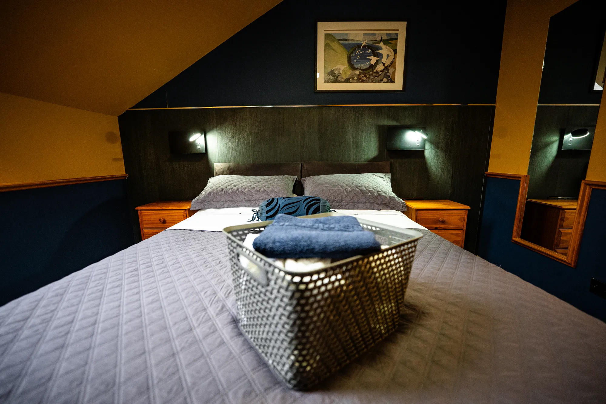 Double bedroom at the Murray Arms